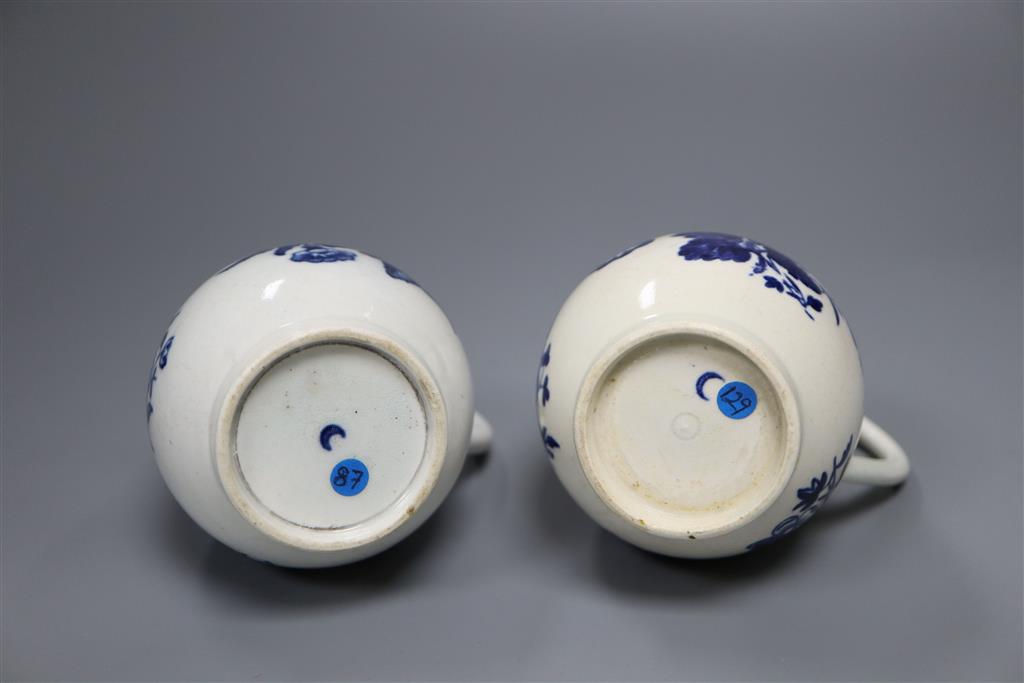 Two Worcester Three Flowers sparrow beak jugs, c.1775, 10cm